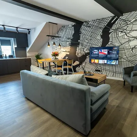 公寓 Black & White