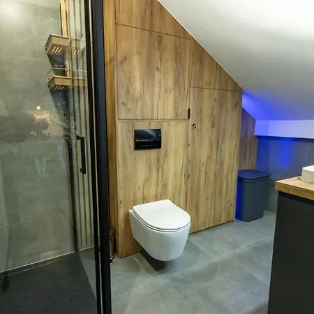 Апартаменты Black & White